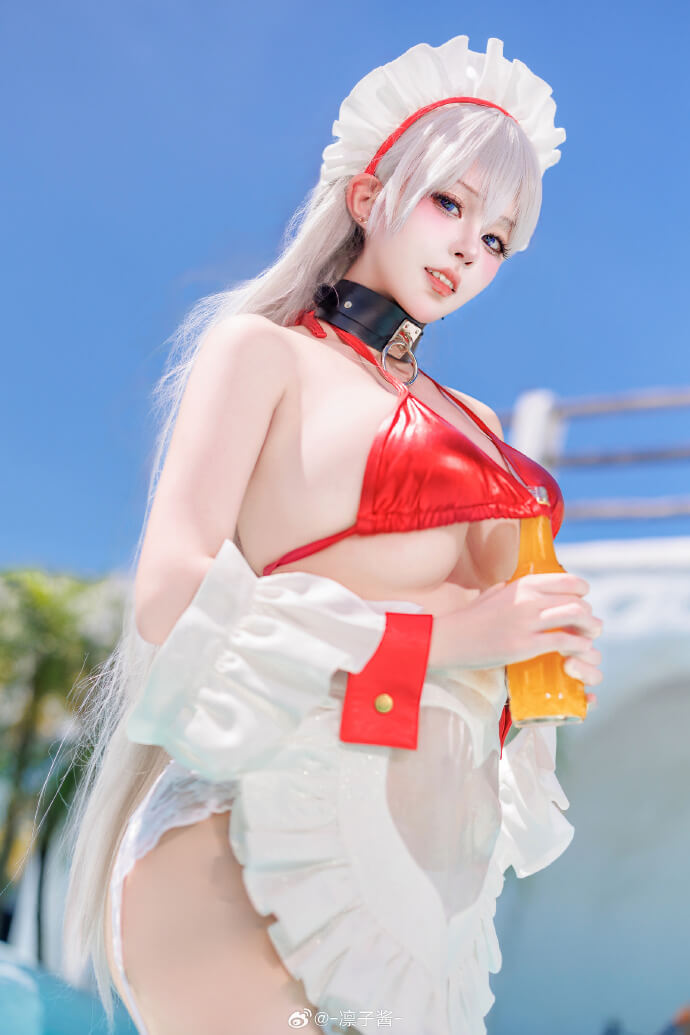 Cosplay：碧蓝航线 贝尔法斯特新泳装cos @凛子酱